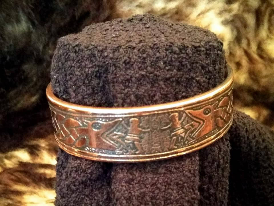 Vidar and Fenrir at Ragnarok Armband Bracelet Cuff Norse Viking Asatru