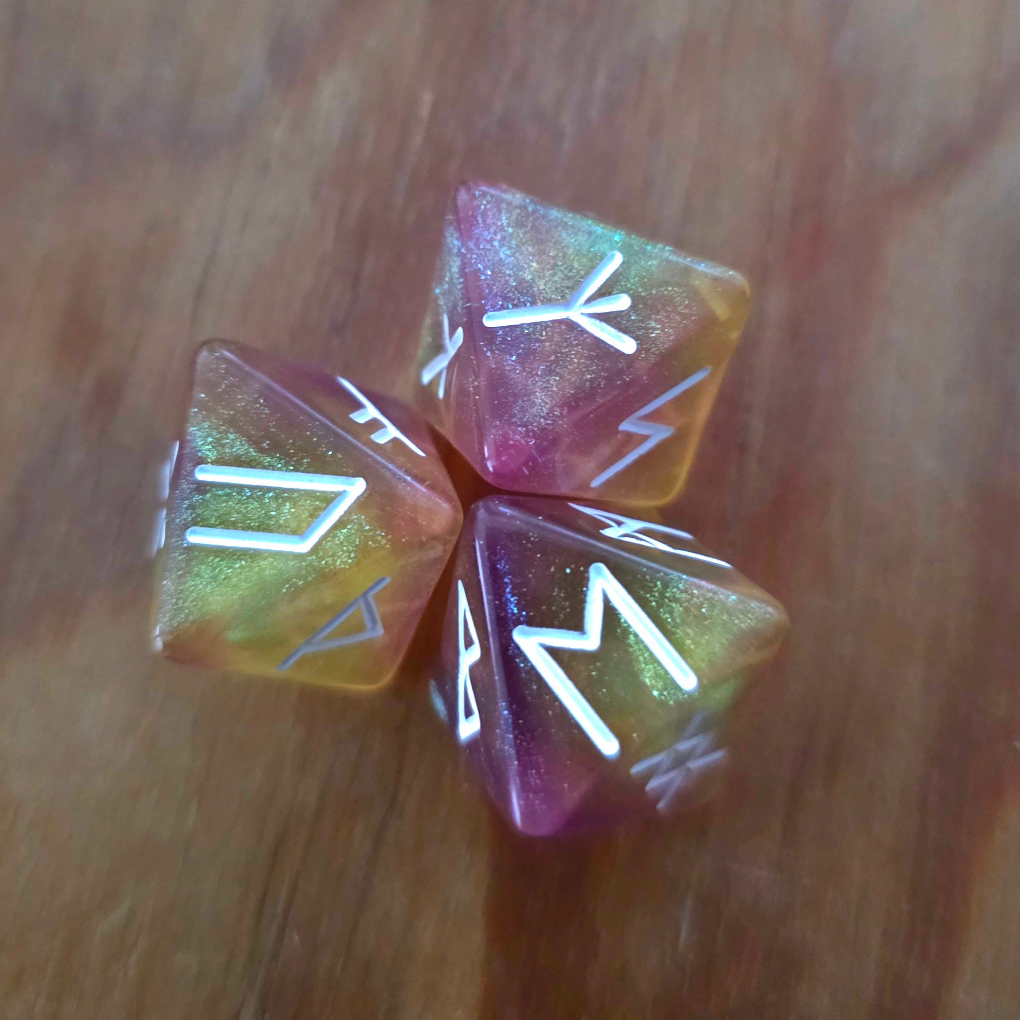 8-Sided Acrylic Rune Dice - Elder Futhark Divination
