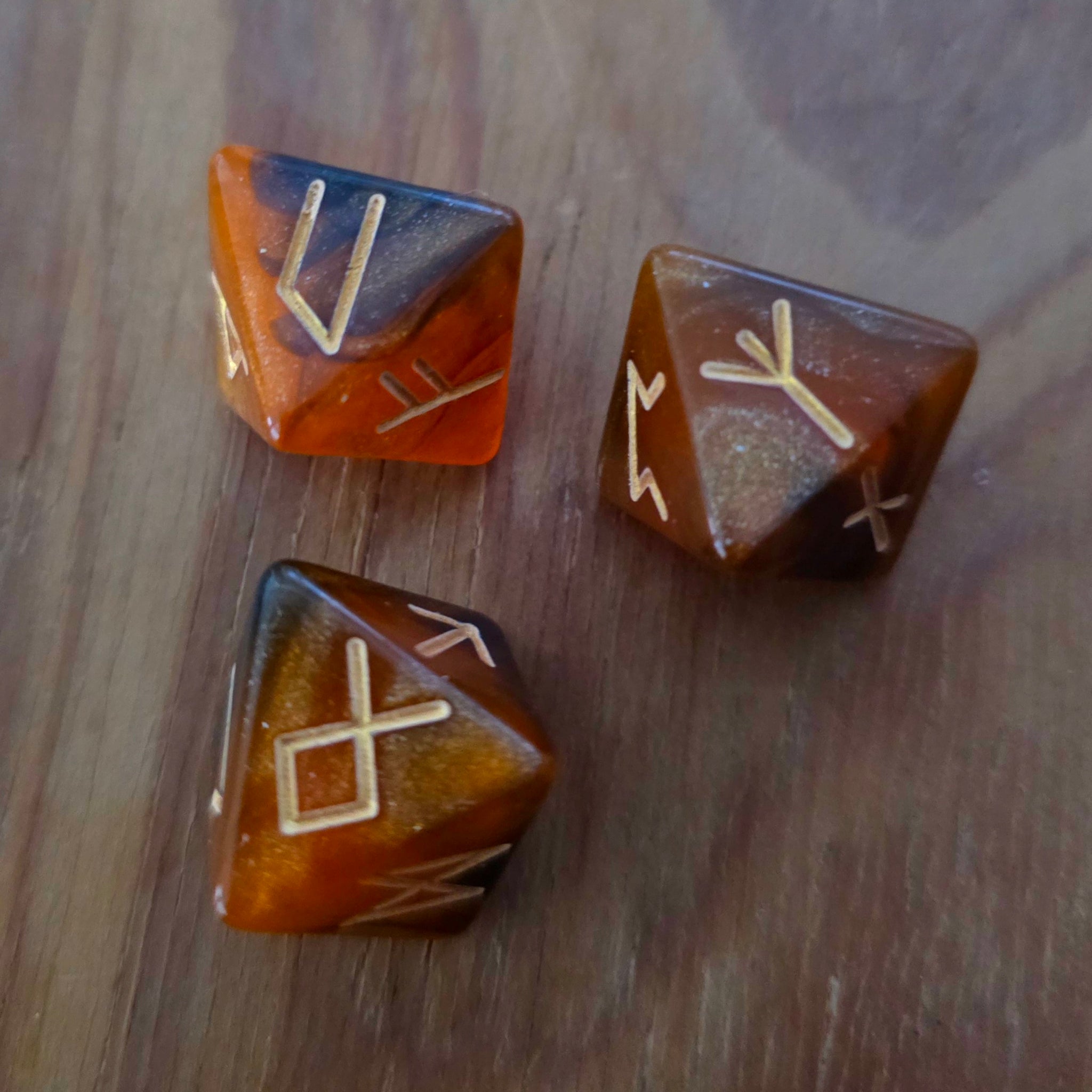 8-Sided Acrylic Rune Dice - Elder Futhark Divination