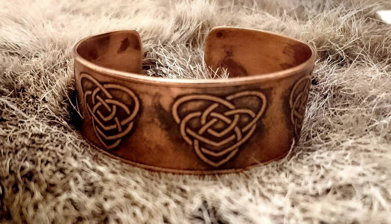 Celtic Motherhood Knot Bracelet- Holy Trinity-Mother and Child Embrace
